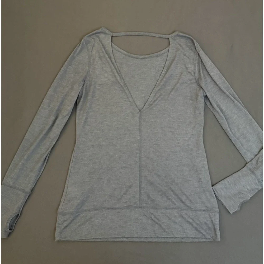 Gap Fit Long Sleeve Shirt Womens Size Small Blue Open Back Activewear Fitted Top
